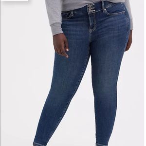TORRID Jean Jeggings Blue Size 14 Women’s Premium Line Denim Pant NWOT